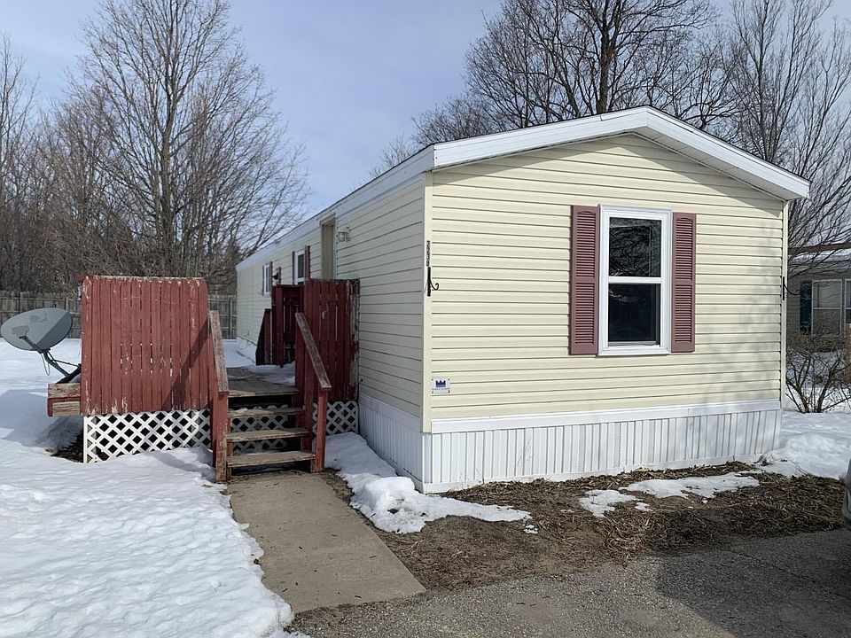 2nd image of 2239 Jonathan Ln