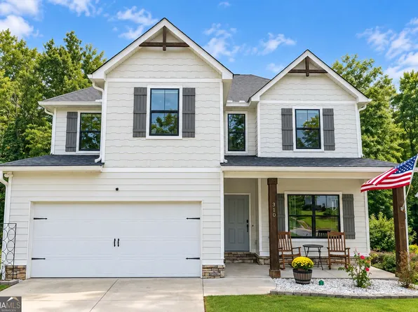 310 Wooded Glen Ln, Carrollton, GA 30117