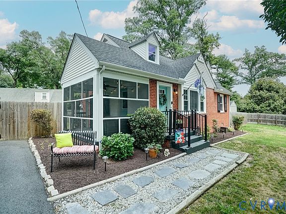 3rd image of 8402 Rolando Dr