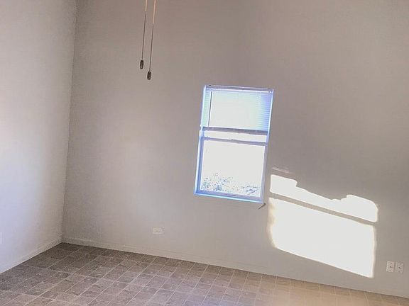 4th image of 1310 S Lincoln St #3BEDS