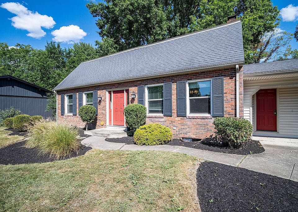 1st image of 6682 Woodsedge Dr