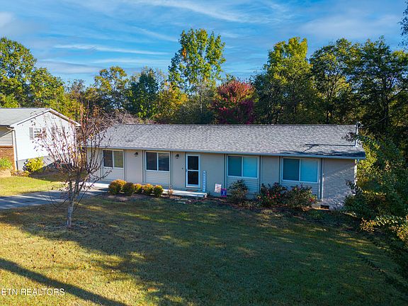 3rd image of 7337 Meadowbrook Cir