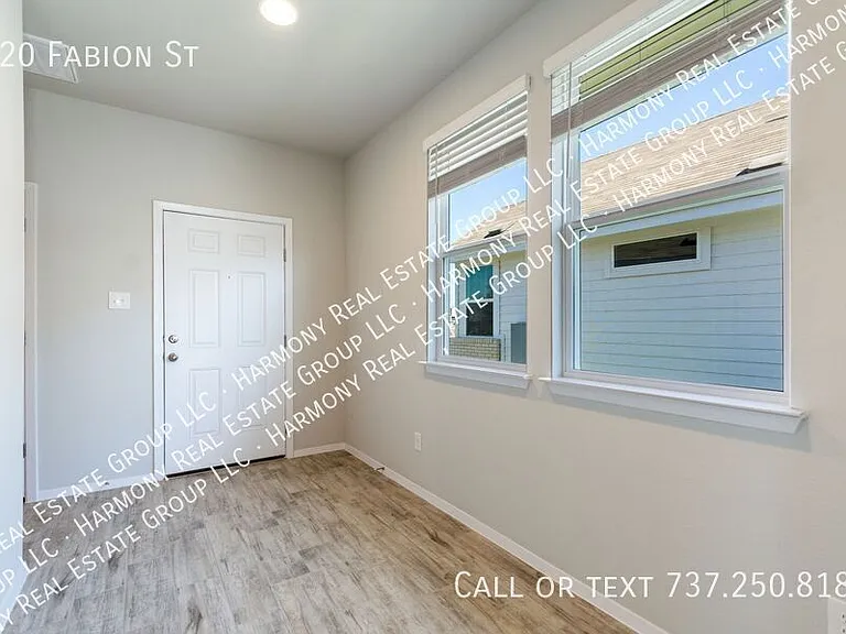 220 Fabion St — Photo 7