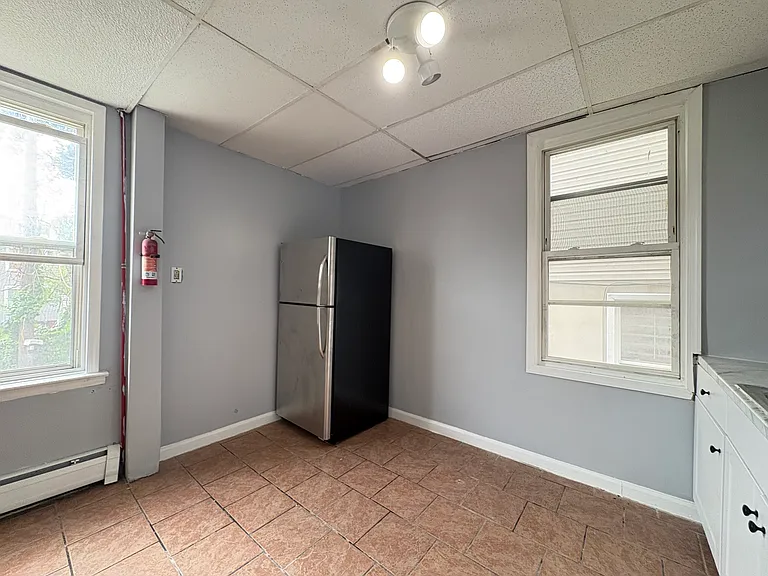 211 Bidwell Ave #1 — Photo 9