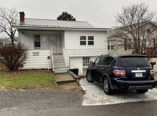 207 Maryland Ave, Westover, WV