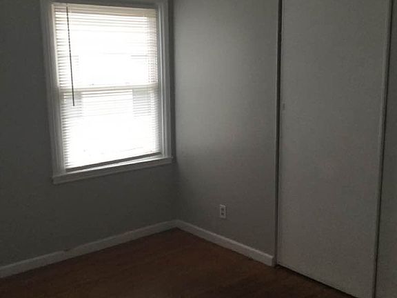 4th image of 10447 Balmoral Dr