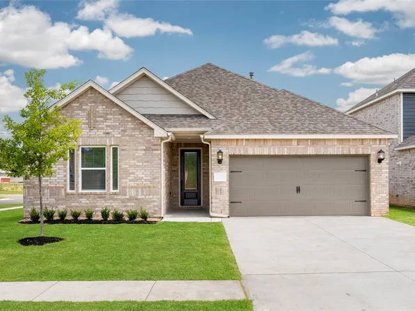 12017 SW 30th St, Yukon, OK 73099