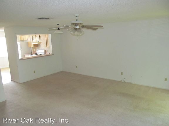 5th image of 3329 Mandarin Glen Dr