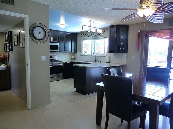 5th image of 18 Bonita Ave