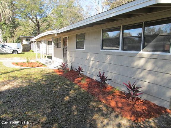3rd image of 6413 Terry Parker Dr N