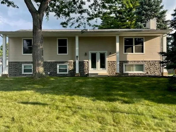 5723 Heatherbank Rd, Toledo, OH 43614