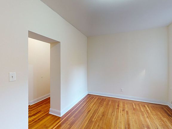 3rd image of 407 Audubon Ave #6A