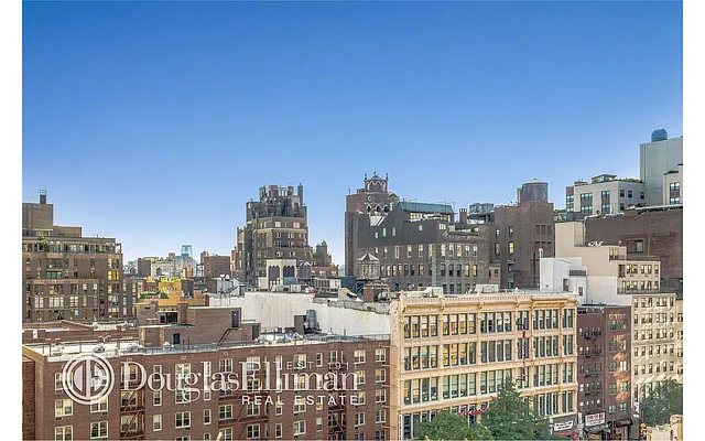 Sold by Douglas Elliman | media 18