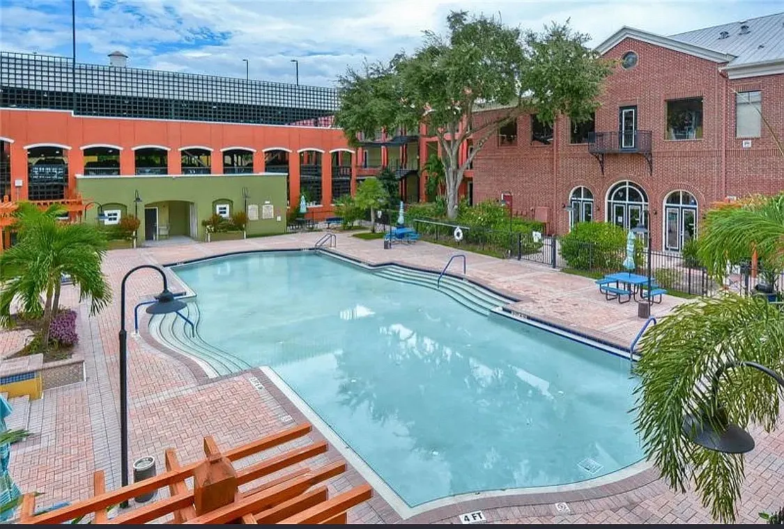2 bed, 1152 sqft, $2,595 — Photo 1
