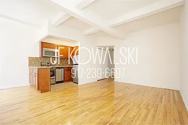 Rented by R New York