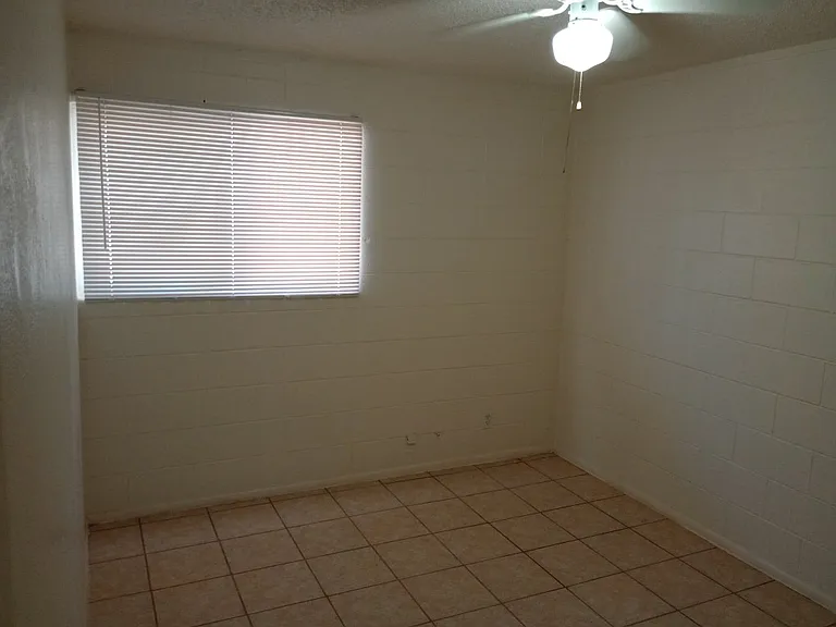 401 N D St #15 — Photo 7