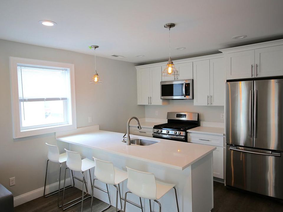 1st image of 18 Trenton St #4