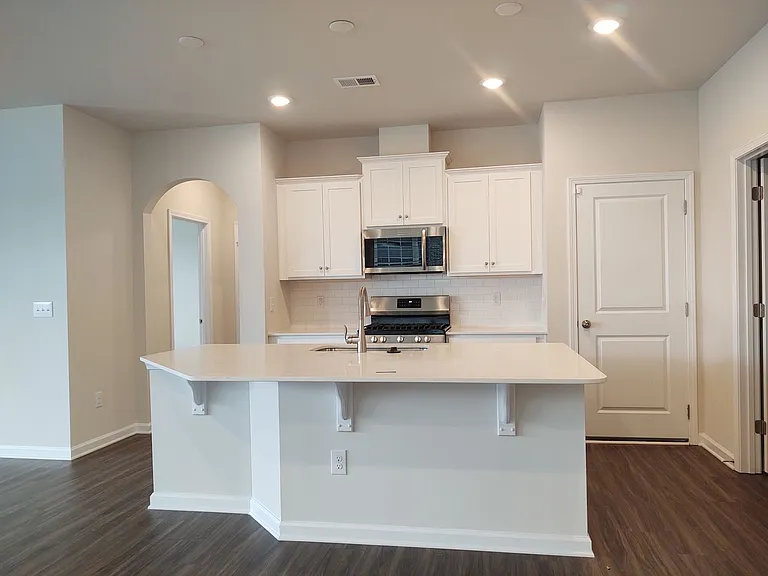 4049 Whipcord Dr — Photo 4