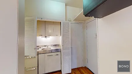 Rented by Bond New York