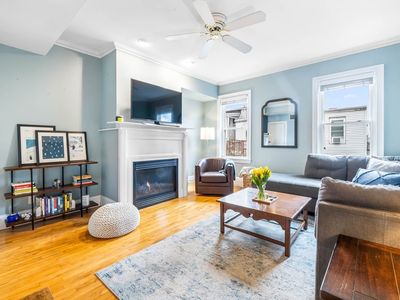 433 W 4th St #2, South Boston, MA, 02127