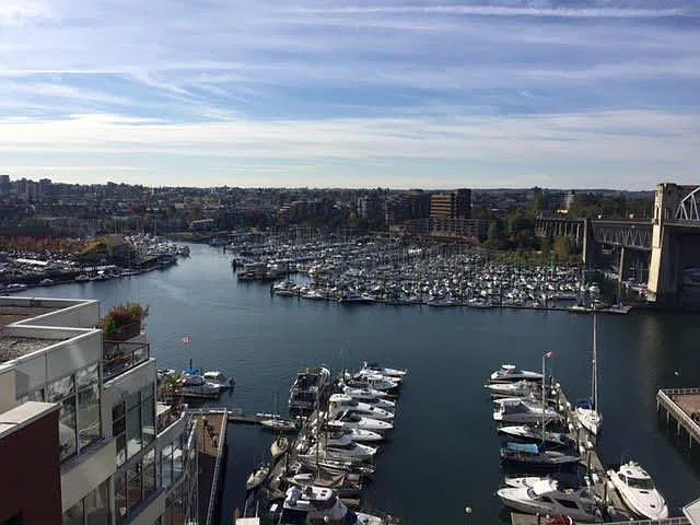 2 bed, 1250 sqft, $4,550 — Photo 1