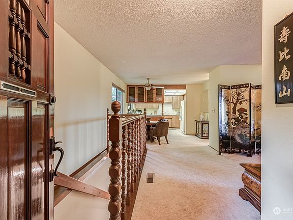 4th image of 10610 Glen Acres Drive S
