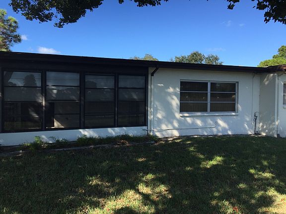 4th image of 6221 Green View Dr