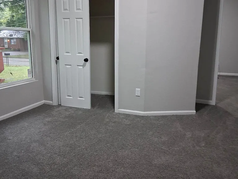 32 W Cooper St #B — Photo 3