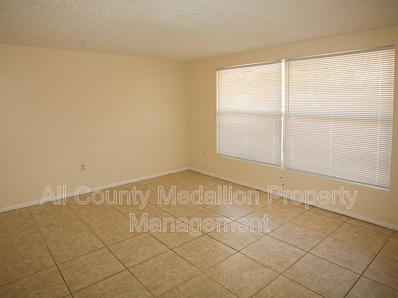 2nd image of 627 Errol St
