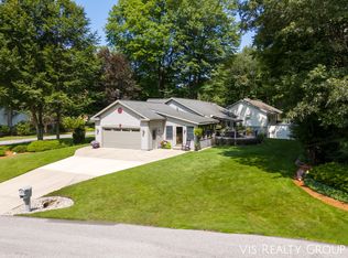 6788 Beech Creek Ct, Fruitport, MI 49415