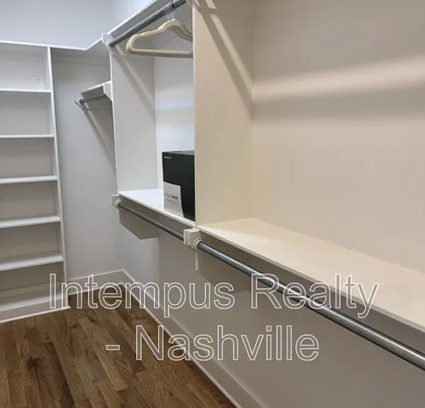 928 Southside Pl — Photo 24