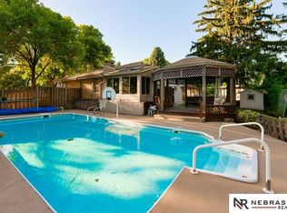 6905 Starlite Dr, Omaha, NE 68152