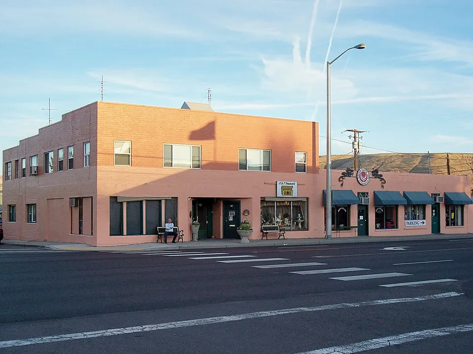 15 N 1st St #4