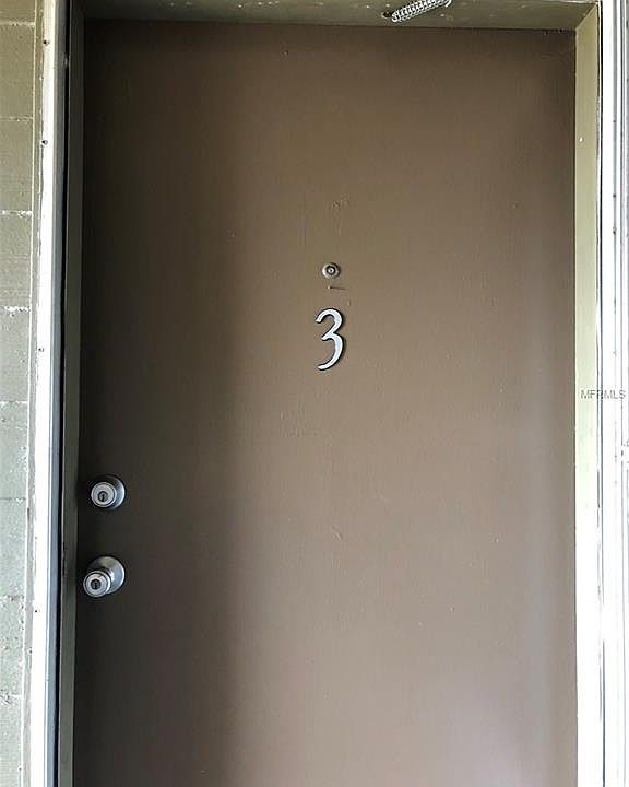 1st image of 423 E Sessoms Ave