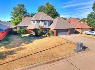 8221 NW 99th St, Oklahoma City, OK 73162