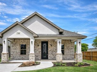 1102 Fort Worth St, Grand Prairie, TX 75050