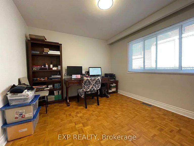 23 Markhaven Rd — Photo 9