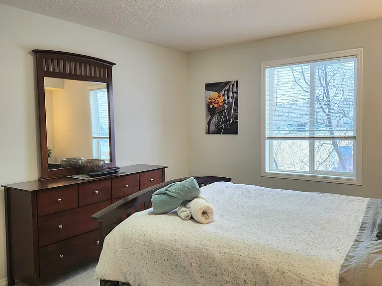 60 Lawford Ave #214 — Photo 6