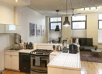 Rented by New York Manhattan Real Estate Incorporated