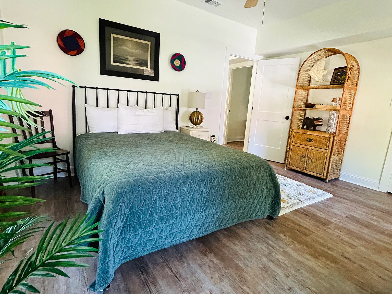 2 bed, 1100 sqft, $2,500 — Photo 3