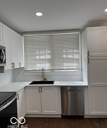 5th image of 5807 Lowell Ave #5805