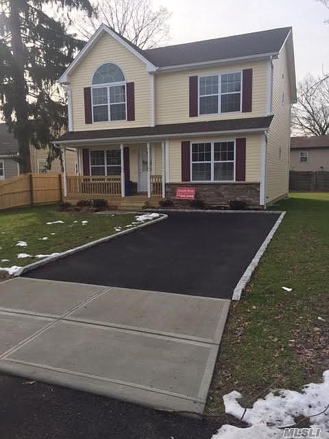 2nd image of 42 N 15th St