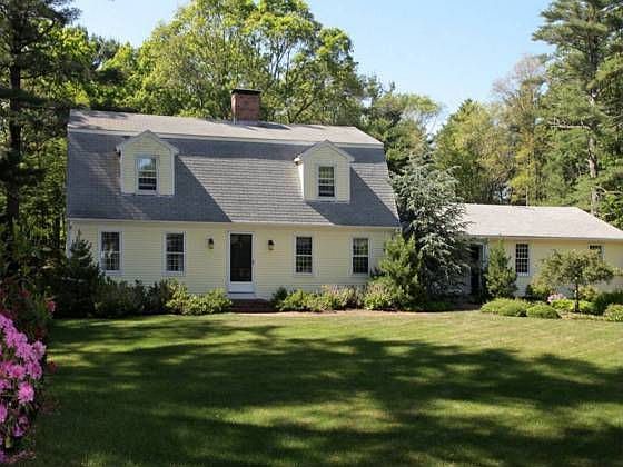 1st image of 58 Surrey Ln