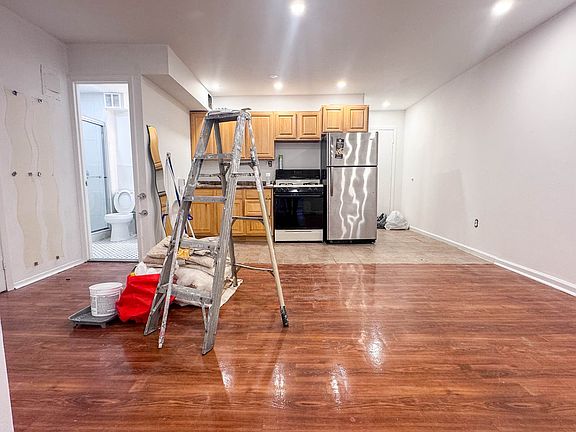 2nd image of 25-24 32nd St #1C
