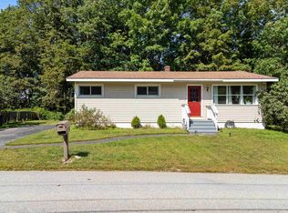 8 Prospect St, Hillsboro, NH 03244