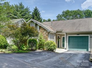 621 E Park Pl, Hendersonville, NC 28791