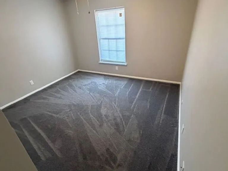 Naveen Pine Apartments — Photo 17