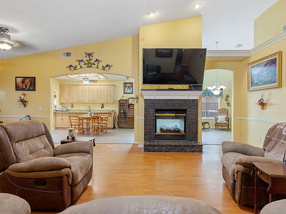 5th image of 5045 W Modoc Avenue