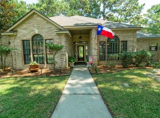 11402 Walden Rd, Montgomery, TX 77356