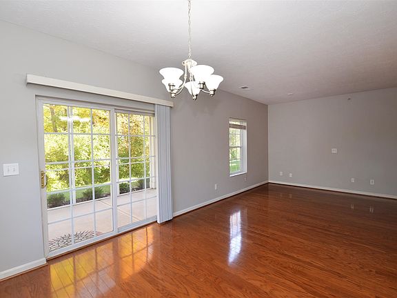 4th image of 1180 Periwinkle Dr #1180